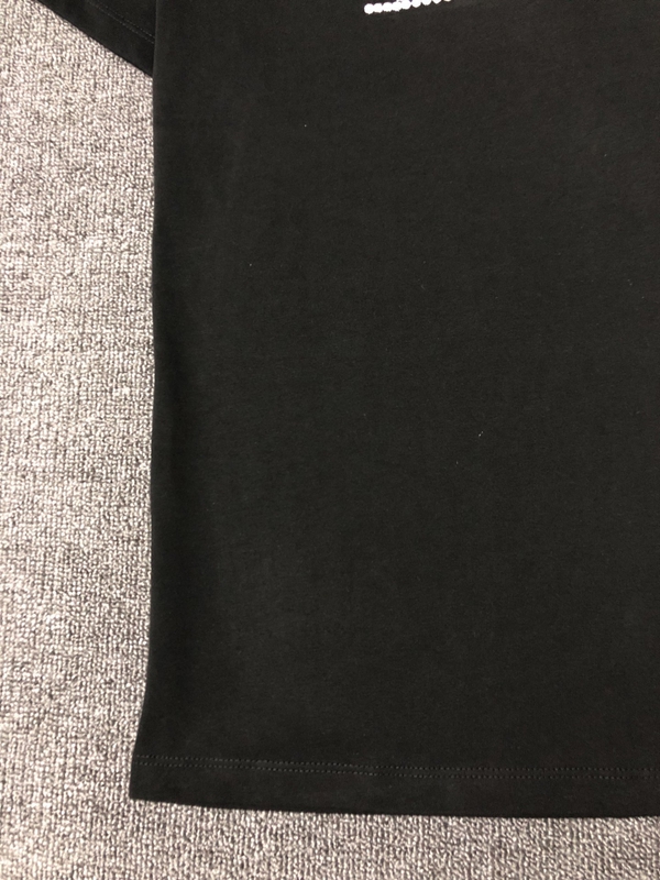 ブランドTシャツ着用イメージ